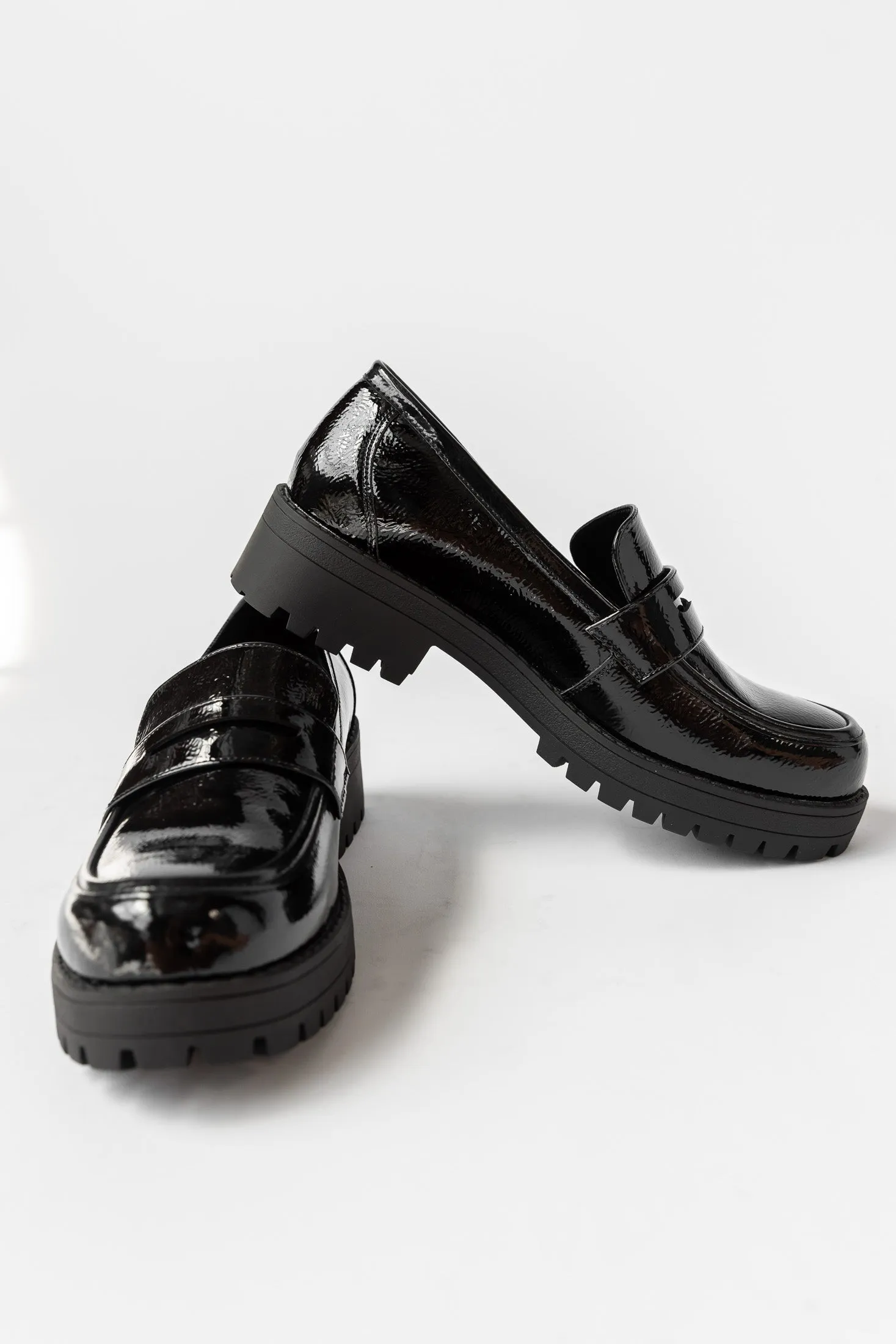 Chinese Laundry Voidz Patent Loafer - Final Sale