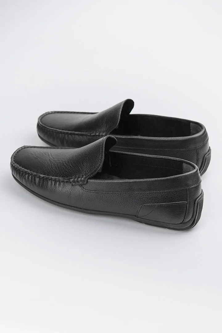 Classic Loafer Shoes - Black