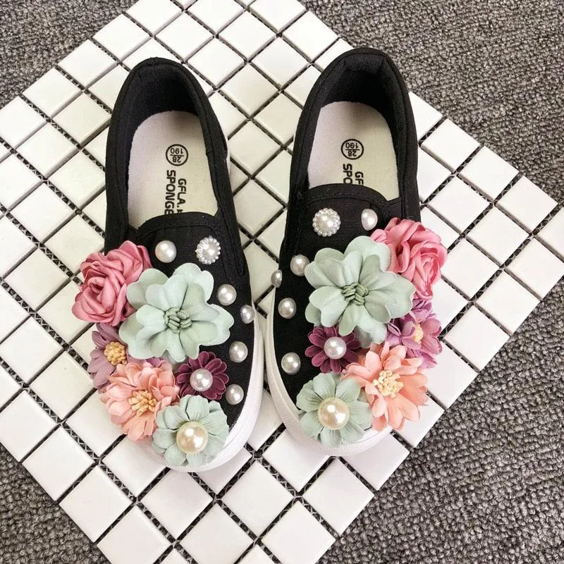 Designer Hand-made Embroidery Sweet Beauty Comfortable Flats Brand Sneakers