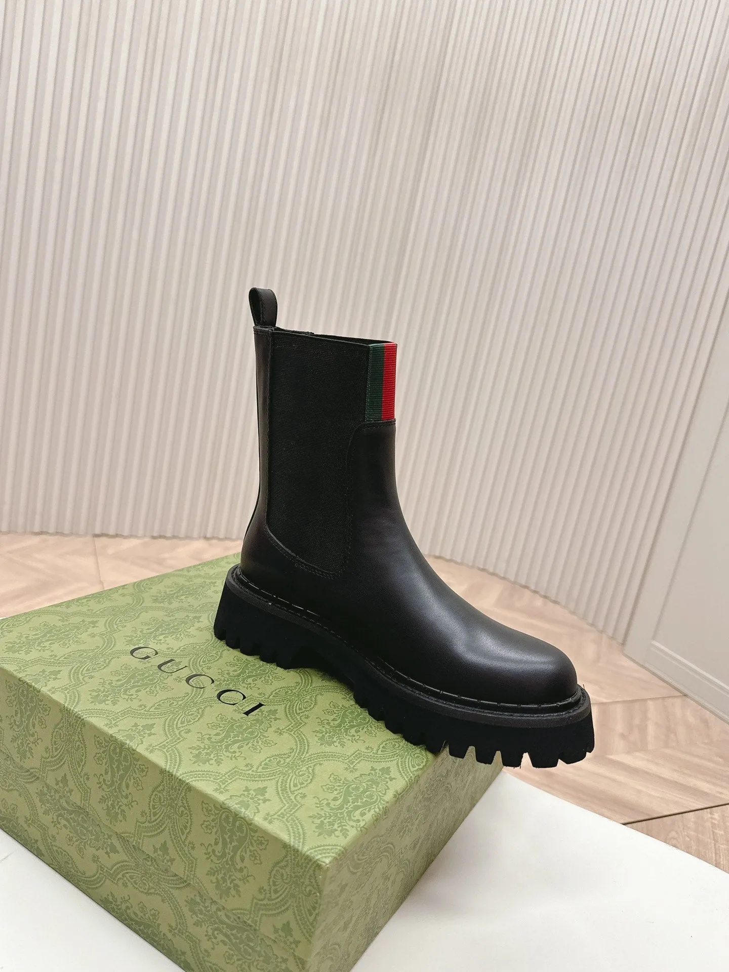 GG CLASSIC MARTIN BOOTS IN BLACK IMPORTED CALFSKIN