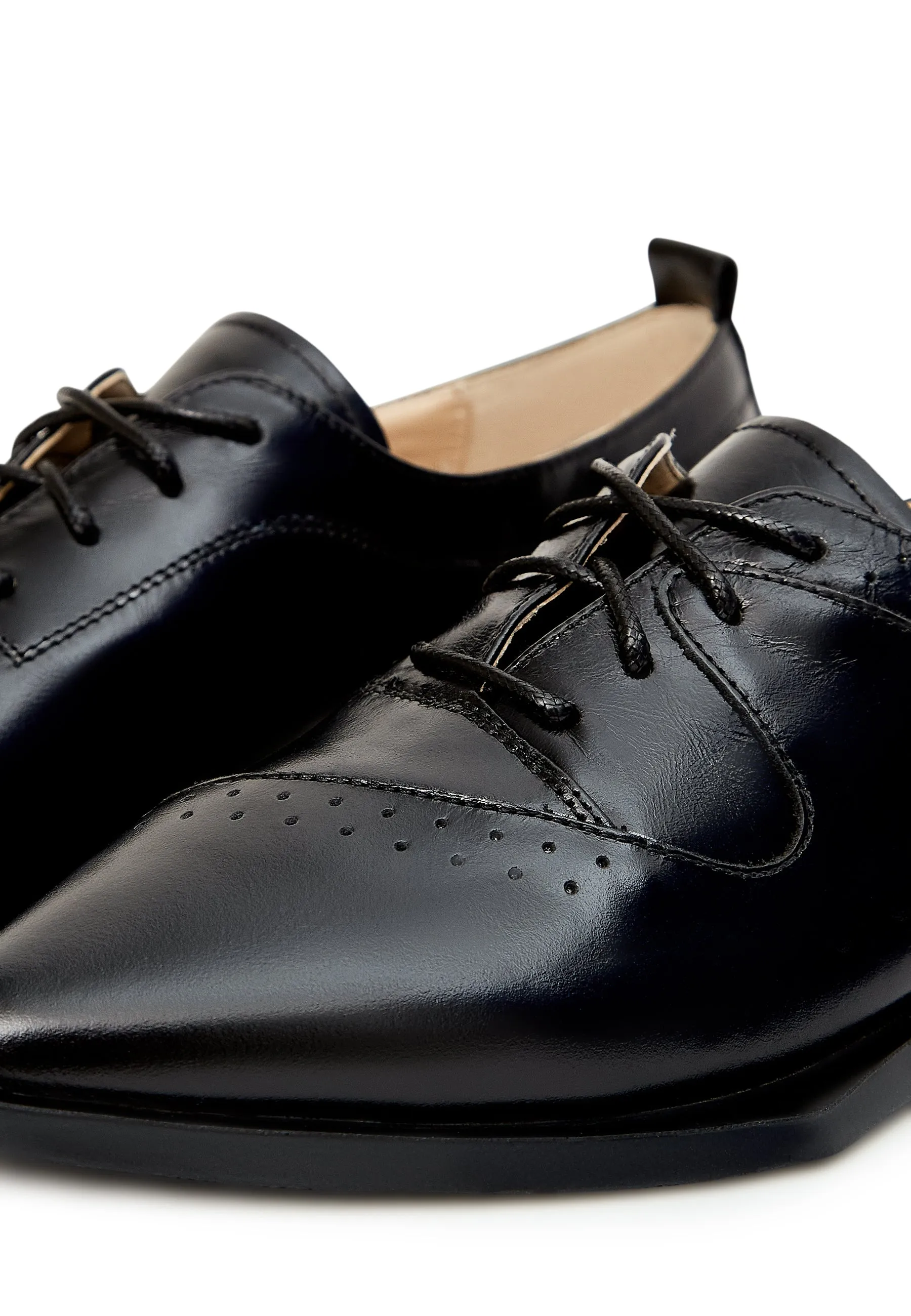 Pointed Lace-Up Brogues - Black