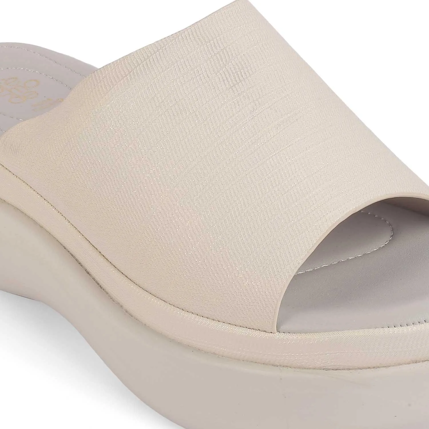 Tresmode San White Women's Casual Wedge Sandals