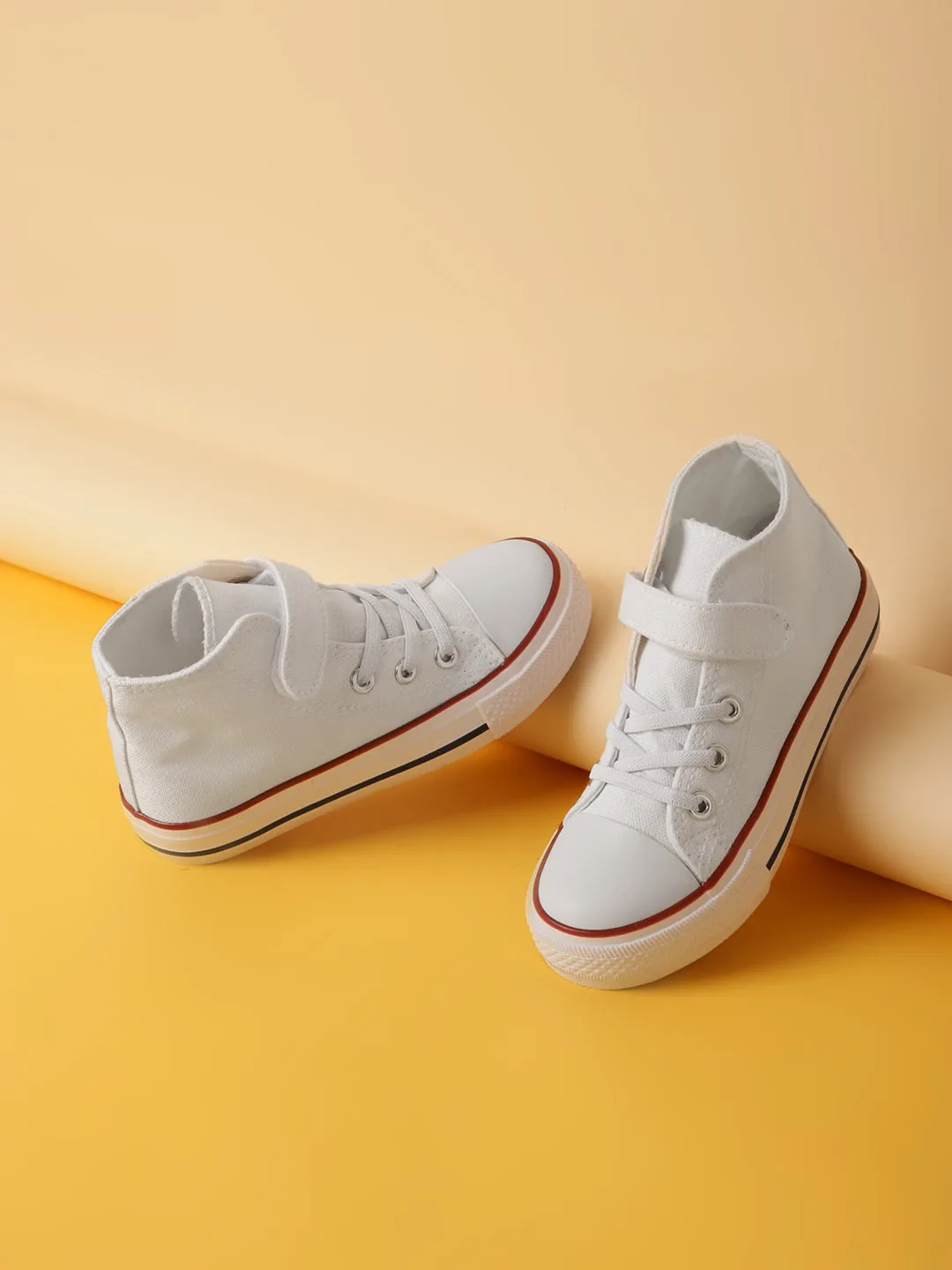 White Canvas Stylish Velcro Sneakers For Kids-Unisex (TC-VKCAN4-WHT)